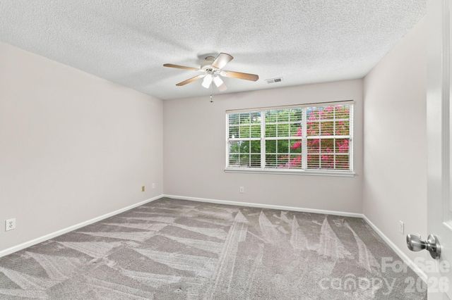 3274 Summercroft Lane, Charlotte, NC 28269