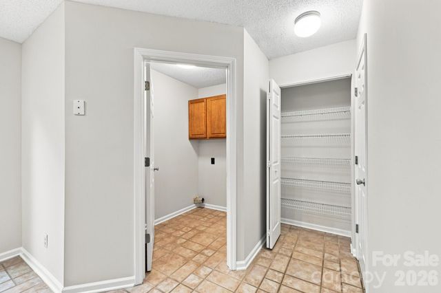 3274 Summercroft Lane, Charlotte, NC 28269