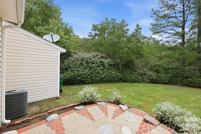 3274 Summercroft Lane, Charlotte, NC 28269
