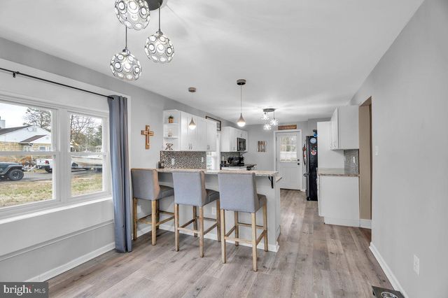 419 RADIX RD, Williamstown, NJ 08094