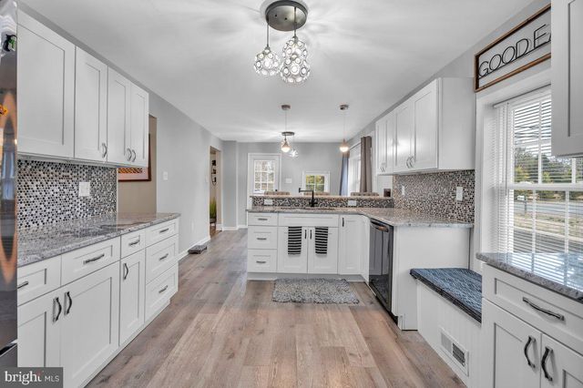 419 RADIX RD, Williamstown, NJ 08094