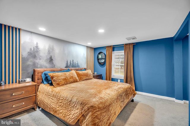 419 RADIX RD, Williamstown, NJ 08094