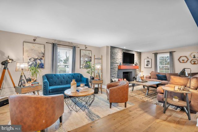 419 RADIX RD, Williamstown, NJ 08094