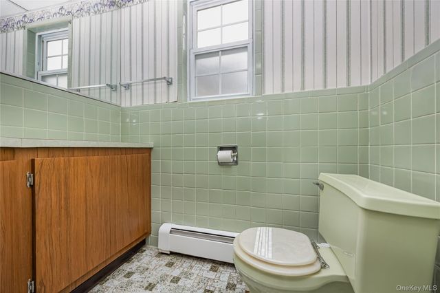 59 Vernon Avenue, Rockville Centre, NY 11570