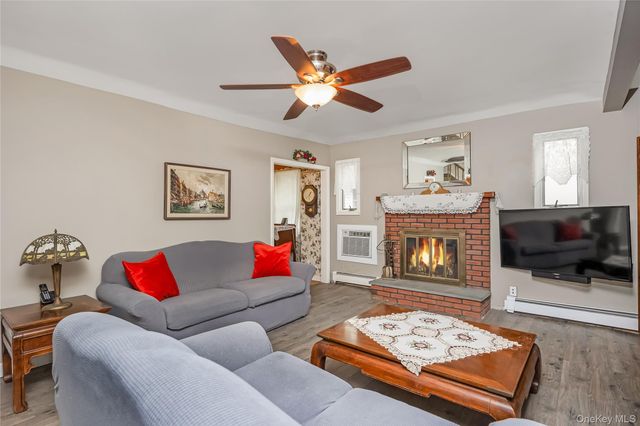 59 Vernon Avenue, Rockville Centre, NY 11570