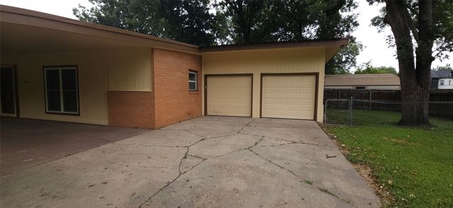 104 Elm Drive, Terrell, TX 75160