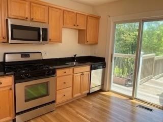 88 North Main 6, Westford, MA 01886