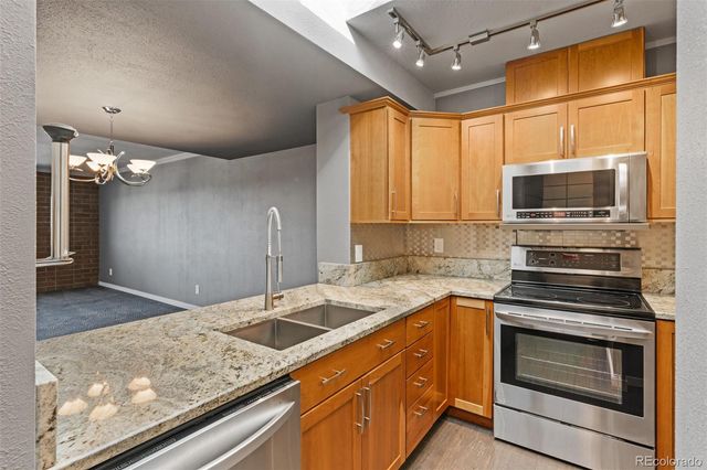 2880 S Locust Street 709N, Denver, CO 80222