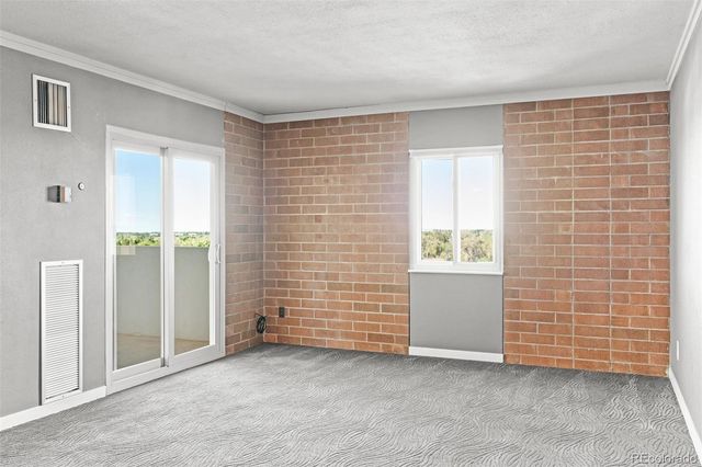 2880 S Locust Street 709N, Denver, CO 80222