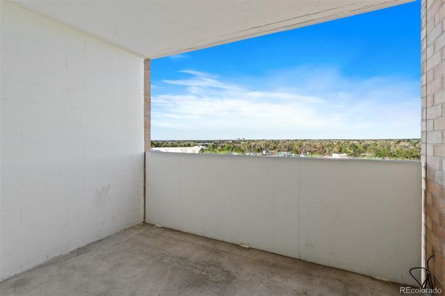 2880 S Locust Street 709N, Denver, CO 80222