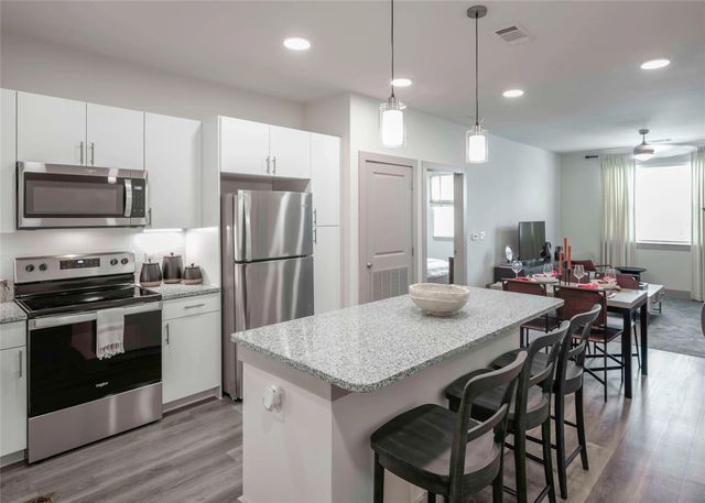 13958 Cottingham Road 8106, Houston, TX 77048