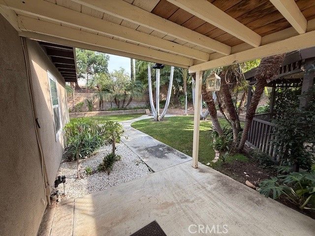 6105 Stonehurst plaza, Yorba Linda, CA 92886