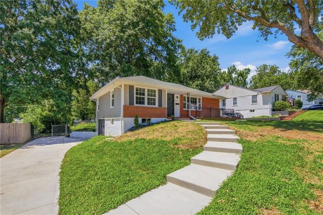 6012 Goodman Street, Merriam, KS 66202