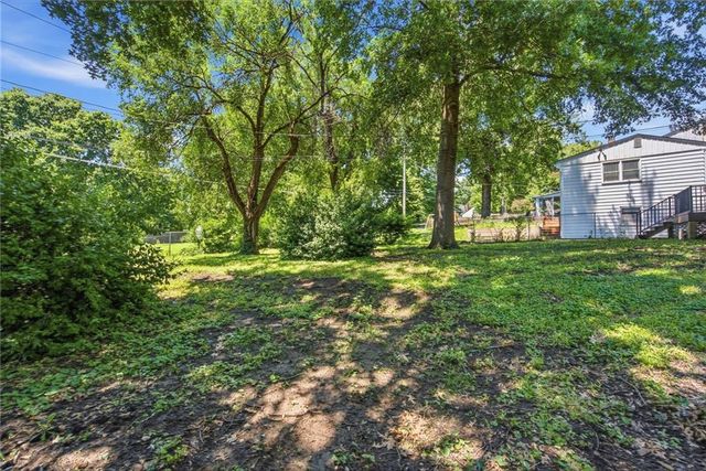 6012 Goodman Street, Merriam, KS 66202