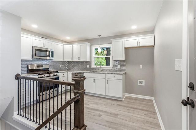 6012 Goodman Street, Merriam, KS 66202