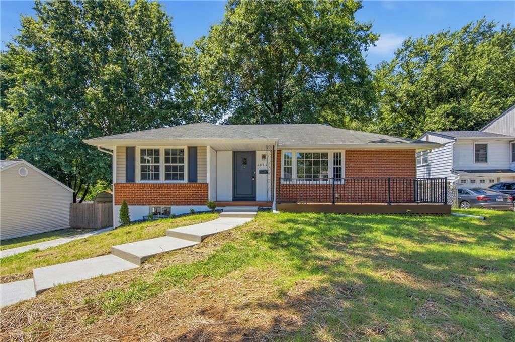 6012 Goodman Street, Merriam, KS 66202