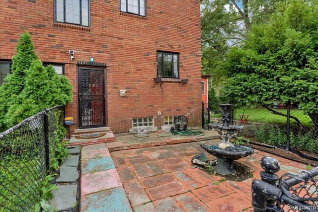 295 Piper Boulevard, Detroit, MI 48215