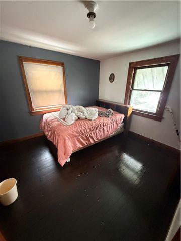 908 Hazen St, New Castle, PA 16105