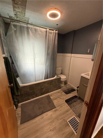 908 Hazen St, New Castle, PA 16105