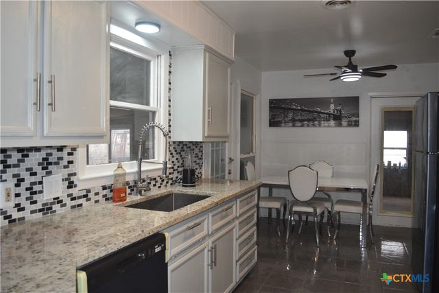 305 Goodnight Drive, Killeen, TX 76541