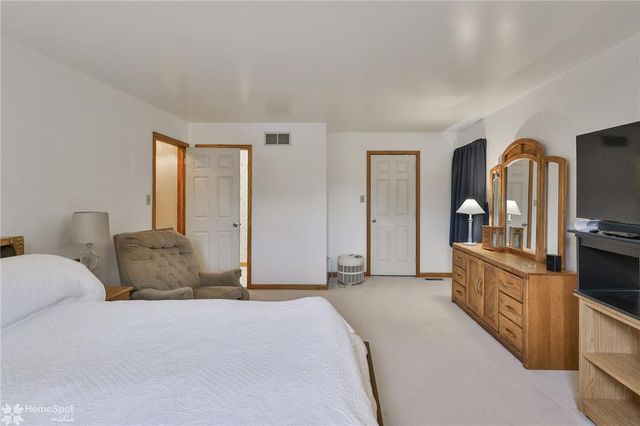 7049 Carriage Drive, Upper Saucon Twp, PA 18036