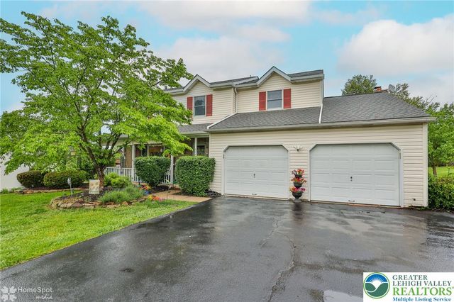 7049 Carriage Drive, Upper Saucon Twp, PA 18036