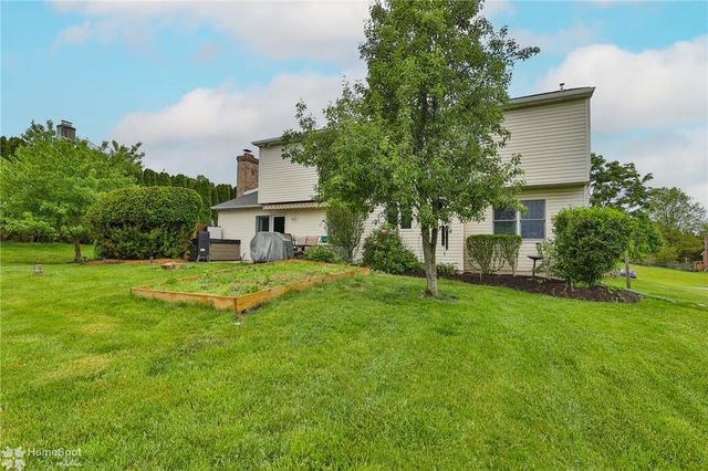 7049 Carriage Drive, Upper Saucon Twp, PA 18036