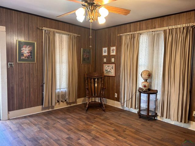 234 S Harrison, Longview, TX 75601