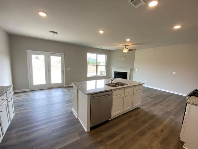 3761 Prospect Point Drive, Oakwood, GA 30566