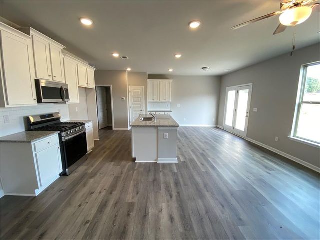 3761 Prospect Point Drive, Oakwood, GA 30566