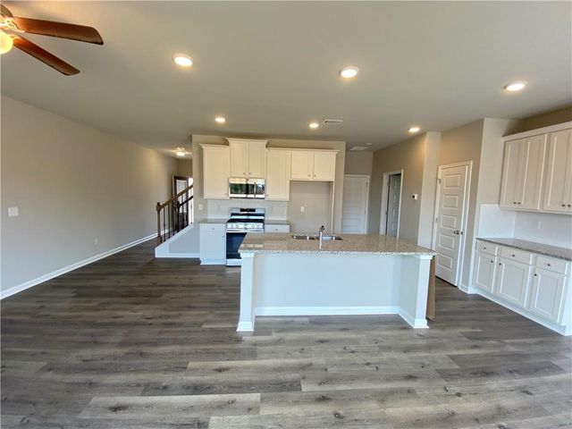 3761 Prospect Point Drive, Oakwood, GA 30566