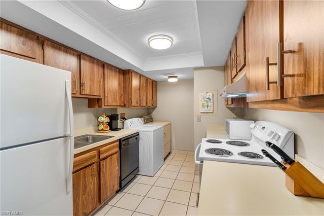 3625 Boca Ciega DR 211, Naples, FL 34112