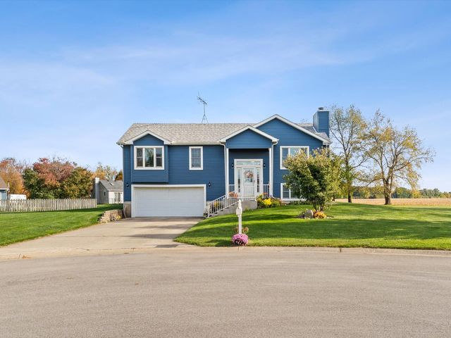 372 Radcliff Drive, Valparaiso, IN 46383