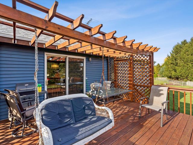 372 Radcliff Drive, Valparaiso, IN 46383