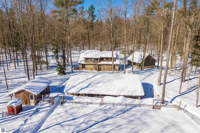 1396 NE Westwood Road, Mancelona, MI 49659