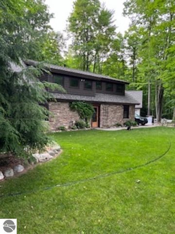 1396 NE Westwood Road, Mancelona, MI 49659