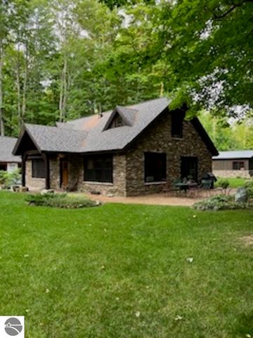 1396 NE Westwood Road, Mancelona, MI 49659