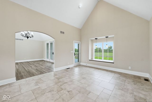 1646 E 600 N, Whiteland, IN 46184