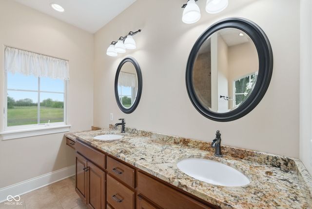 1646 E 600 N, Whiteland, IN 46184