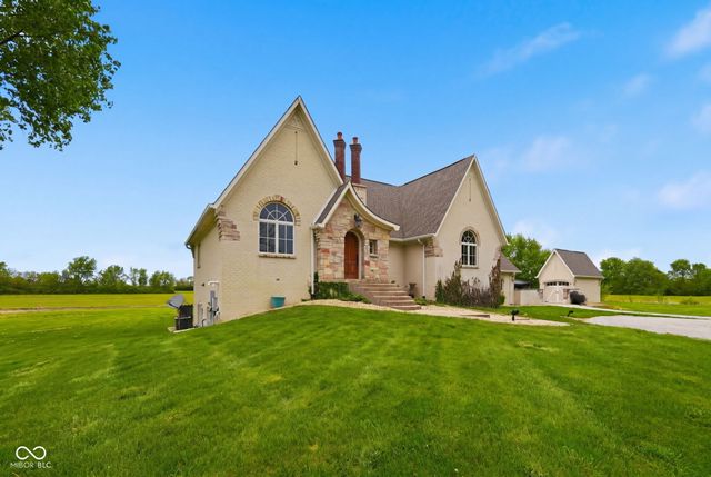 1646 E 600 N, Whiteland, IN 46184