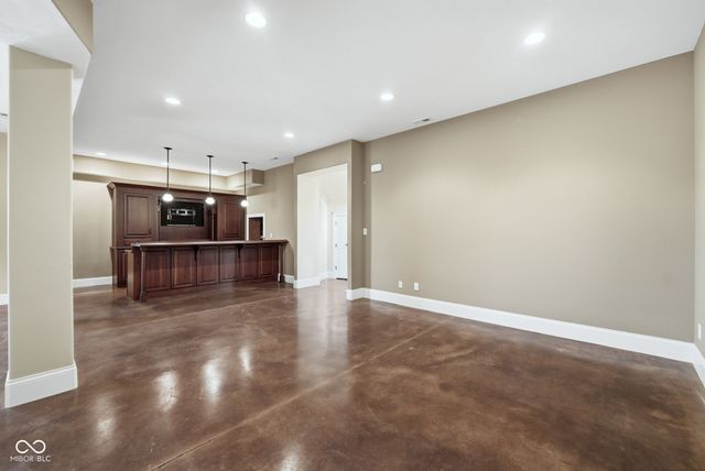 1646 E 600 N, Whiteland, IN 46184