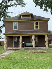 416 E 7th Street, Dewey, OK 74029