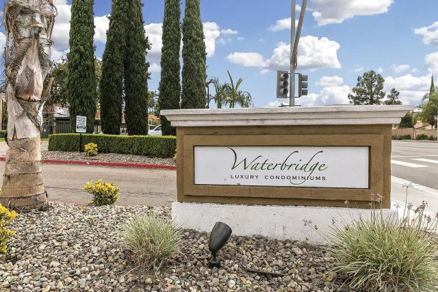 17127 W Bernardo Drive 105, San Diego, CA 92127