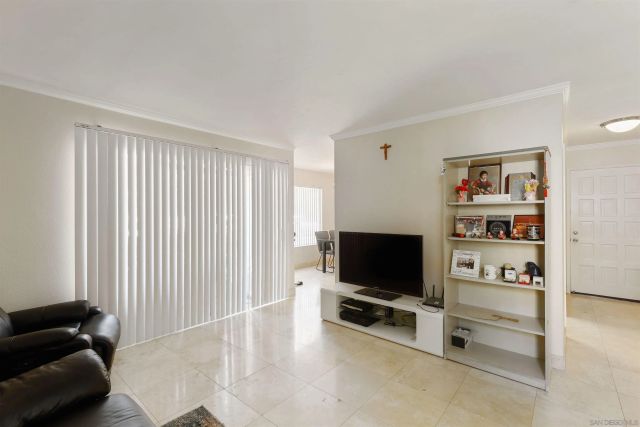 17127 W Bernardo Drive 105, San Diego, CA 92127