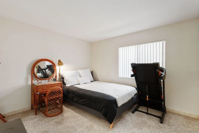 17127 W Bernardo Drive 105, San Diego, CA 92127