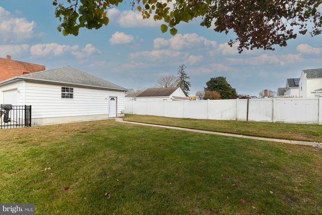 433 JEFFERSON ST, Gibbstown, NJ 08027