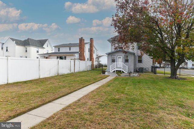 433 JEFFERSON ST, Gibbstown, NJ 08027