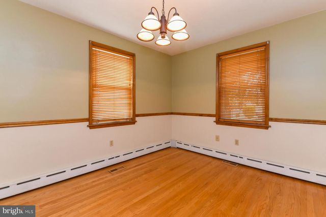 433 JEFFERSON ST, Gibbstown, NJ 08027