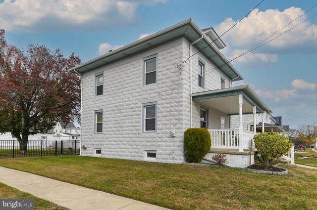 433 JEFFERSON ST, Gibbstown, NJ 08027