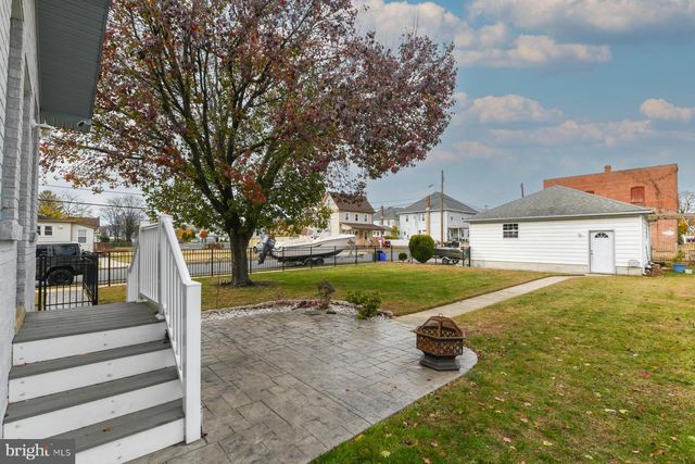 433 JEFFERSON ST, Gibbstown, NJ 08027